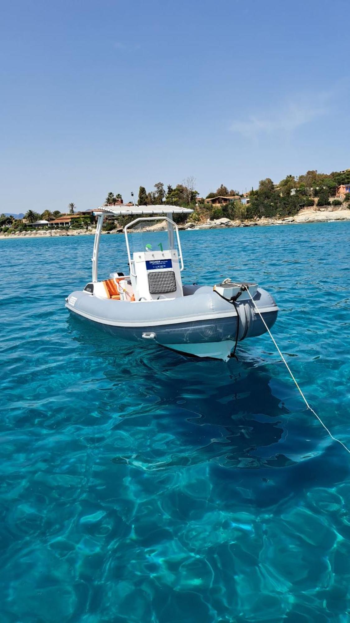 Готель Boat & Breakfast Lucretia, Luxury Yacht Арбатакс Екстер'єр фото